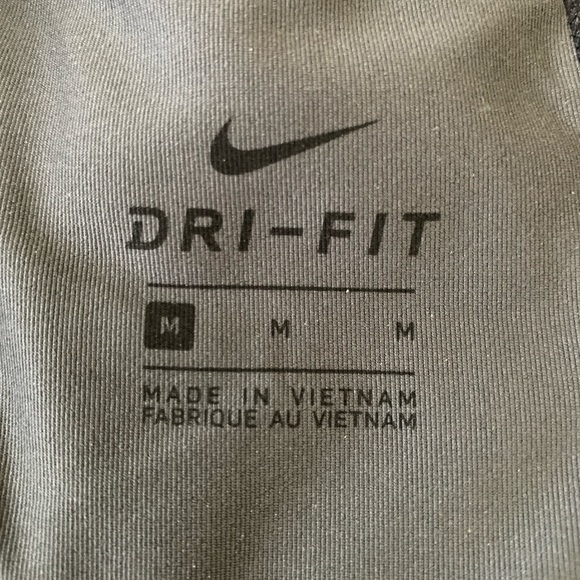 Nike Running Shorts - Picture 3 of 3